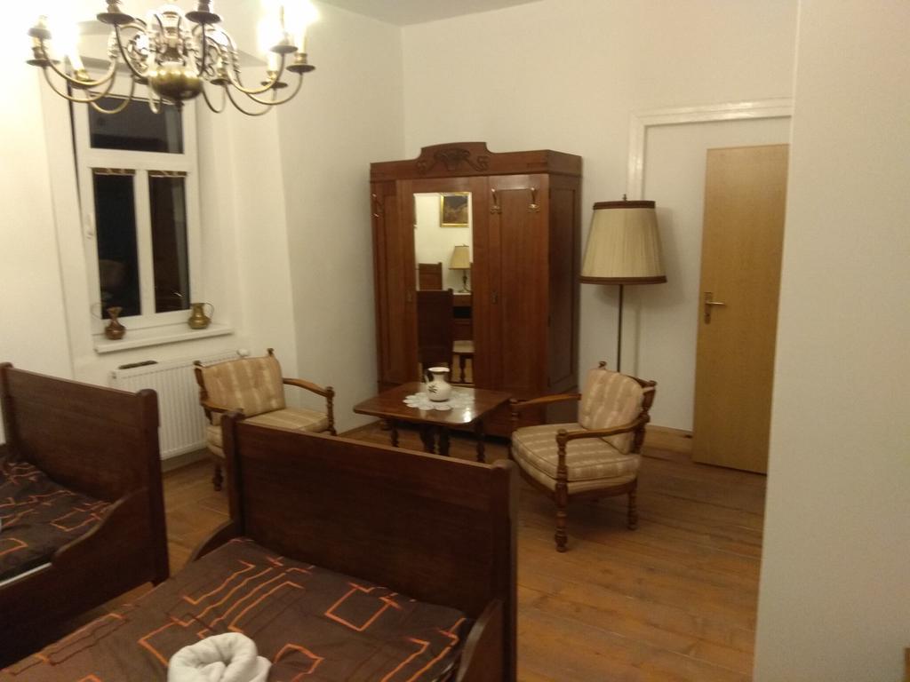 Penzion U Cermaka Ostrov  Dış mekan fotoğraf